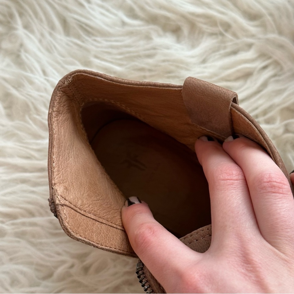 Frye brown suede ankle boots sz 9.5 - Picture 8 of 8